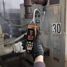 The tester fluid changes color when exposed to combustion gases trapped in the vehicle's coolant. Klein Tools Et120 Combustible Gas Leak Detector Valuetesters Com