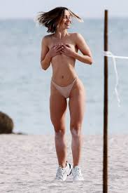 Fit Brunette Jane Soul Shows Her Ass in a Thong | TheFappening Celebs