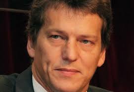 A pesar de las denuncias por corrupción, Giusti manejará el dinero del  traspaso de la Federal