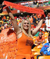 The Famous Dutch Football Fan Beauty With Orange Angel Wings Worldcup Netherlands Holland Beautiful Soccer Soccer Girl Football Fans Soccer Fans