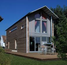 Wir haben uns ein grundstück in zwickau auf dem trillerberg herausgesucht, welches eine fläche von 444 m² hat. Smart Homes Designhaus Auf Schmalem Grundstuck Architektur Haus Architektur Schmales Haus