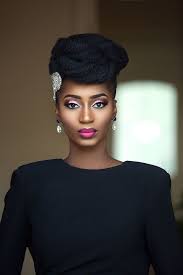 Atunbi X Parispurple X Charis Hair Kabibi Magazine2 Mariage Cheveux Naturels Coiffures Nappy Idee Coiffure Mariage