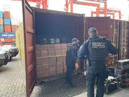 Suborno e tr&aacute;fico internacional desencadeiam opera&ccedil;&atilde;o em porto e a&ccedil;&otilde;es da  PF em SC - NSC Total