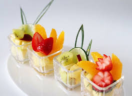 画像6つ目 フルーツフィンガーフードでテーブルを華やかにの記事より フルーツ フィンガーフード 食