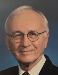 Susan Schug's Instagram, Twitter & Facebook