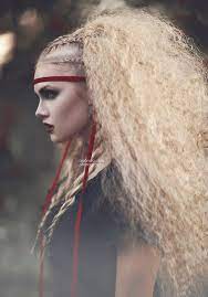 Ebook Caught Up In A World Of Elemental Animals People Who Can Control Air Water Sunlight More Beaux Cheveux Longs Coiffure Coiffure Originale