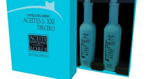 Castillo De Canena Third Arbequino Oak Smoked Extra Virgin Olive Oil Gift Set Olive Oil Packaging Spanish Olive Oil Natural Juices