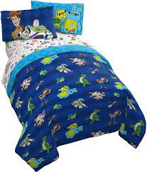 Toy story 4 kids bedding set features all of your favorite characters, and includes: Amazon Com Jay Franco Disney Toy Story Buzz Woody 5 Piece Full Bed Set Includes Reversible Comforter Sheet Set Super Soft Fade Resistant Microfiber Official Disney Product Home Kitchen