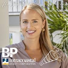 Mckenzie Barker's Instagram, Twitter & Facebook