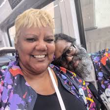 Looking for a photographer to do professional and family pictures