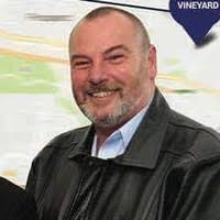 50+ perfiles de «Steve Stocks»