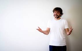 Serie de televisión con información y videos de actores, personajes, entrevistas, fotos, sinopsis, capítulos, mejores momentos, noticias, vídeos y mucho más de esta ficción. Salva Reina La Gente Se Empena En Poner Limites Al Humor Selecciondn Noticias De Cultura En Diario De Navarra Dnplus