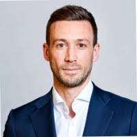 Matthew Farah's Instagram, Twitter & Facebook