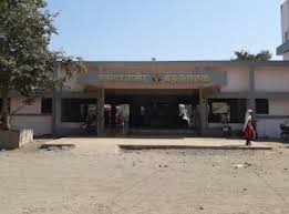 एकेकाळी महाराष्ट्रात अव्वल ठरलेले जळगाव जामोद बसस्थानक आज अस्तित्वासाठी वेठीस; प्रशासनाचा ढिसाळ कारभार