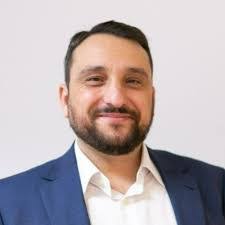 Alida Zamora's Instagram, Twitter & Facebook