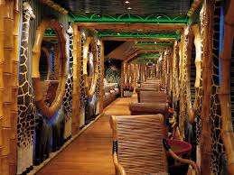 Welcome to the Jungle Anybody know where the secret passage is? ❤️🛳