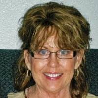 Robyn Bowen's Instagram, Twitter & Facebook