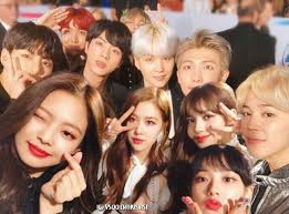 Blacktan On Social Media Blackpink Casal De Coreanos Bts
