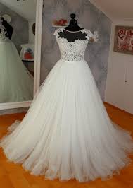 Weitere ideen zu mittelalter hochzeitskleid, hochzeitskleid, mode. A Linie Hochzeitskleid Secondhand