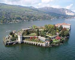 Am lago maggiore soll er damals nicht gewesen sein, sonst hätte er etwas entdeckt, was man in deutschland damals noch gar nicht kannte: Stresa Regina Del Lago Maggiore