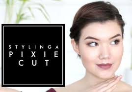 Un chignon bas décontracté avec deux tresses. 7 Tutos Coiffures Pour Les Cheveux Courts Elle