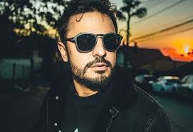 Mitch Music & Downloads