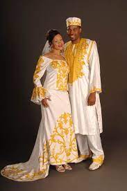 Epingle Sur Ethnic Bride And Groom