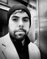 Lee Larson (@leeaaronlarson) • Instagram photos and videos