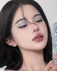 Itzel Serrano's Instagram, Twitter & Facebook