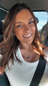 Erin Springer's Instagram, Twitter & Facebook