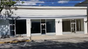 The overall vacancy rate for nassau and suffolk county combined decreased in the fourth quarter 2013, ending at 5.1%. Empty Storefronts Vex Great Neck Officials The Island Now