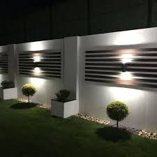 28 Gorgeous Front Fence Lighting Ideas To Apply Now Apply Fence Front Gorgeous Ideas Backyard Garden Design Modern Garden Design Outdoor Gardens Design