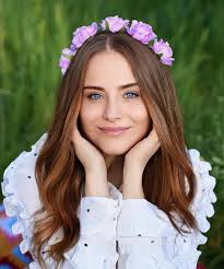 Pearl Watts's Instagram, Twitter & Facebook