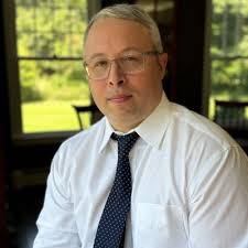 After going back to school full-time this past year, I am back at 7 NEWS,  WHDH-TV as a news writer! I'm so excited to be back at 7News, writing