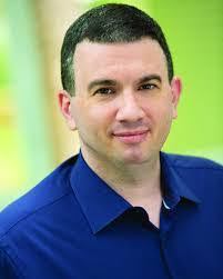 Lois Kershner's Instagram, Twitter & Facebook