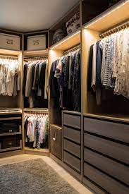 Closet space really can make or break a home, and if you're someone who loves clothes, shoes and handbags, having a spacious closet is a must. 15 Amazing Walk In Closets For Your Home Wish List