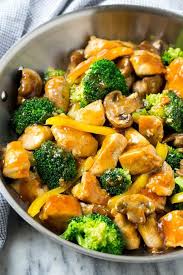 This Garlic Chicken Stir Fry Is A Quick And Easy Dinner That S Perfect For Those Busy Weeknights Cube Garlic Chicken Stir Fry Stir Fry Recipes Chicken Recipes