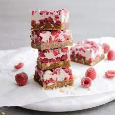 Lass dir deinen roh veganen kuchen schmecken. Roh Veganer Kuchen Mit Cashew Himbeer Und Dattel Mein Keksdesign