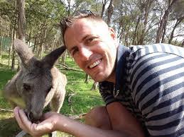 Amir Salmon's Instagram, Twitter & Facebook