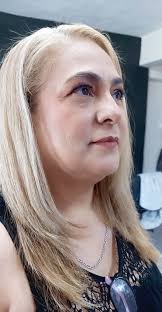 Helen Camacho " Hair Artist "