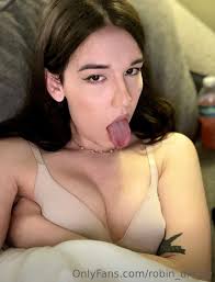 TikTok robin_urlove - ForumSexyPrime