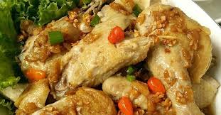 Kelezatannya terletak pada daging ayam cincang yang tak terlalu banyak lemak sehingga kenyal gurih. Resep Ayam Rebus Empuk Tanpa Santan Cara Masak Simpel Dan Lezat
