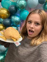 I call it a Chip Butty, what about you?🍟🤷‍♀️