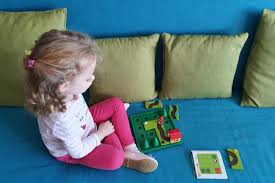 Romana, engleza, germana si spaniola; 3 Jocuri Pentru Copiii De 3 Ani Cristina OÈ›el