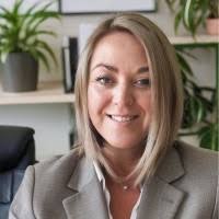 20+ "Lindsey Hills" profiles