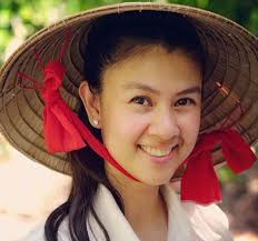 Một thời ở biệt thự 70 tỷ cùng Phước Sang, tiểu thư nhà giàu giờ bán xôi  nuôi con