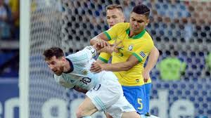 The matches are scheduled to start from 13th june with inauguration match between and brazil vs argentina and the final match will be held on 10th july after semi finals. Copa America 2019 Brasilien Schlagt Argentinien Und Steht Im Finale