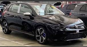 The golf r has always been a serious performance car hiding in plain sight. 2021 Vw Golf R Caught Undisguised Hot Hatch Could Have Around 328 Hp Carscoops