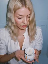 𝐋𝐨𝐯𝐞 𝐇𝐨𝐥𝐥𝐲 𝐖𝐢𝐥𝐥𝐨𝐮𝐠𝐡𝐛𝐲 (@hollywillslove)