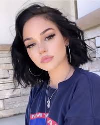 Here is my take on some super cute and trendy 90's inspired aesthetic hairstyles for short hair! Aesthetic Hair Co